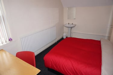 7 bed house, Eccles Old Road, Pendleton, Salford, M67AF - Image 7